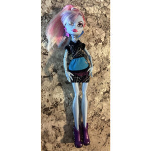 Mattel‎ Monster High Home Ick Classroom Abbey Bominable Doll- GUC